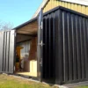 130d33_4192de8f37e1421d9832a17781a9094dmv2.webp Grand conteneur de stockage modèle standard 8 x 2 mètres-Neuf – Sto...