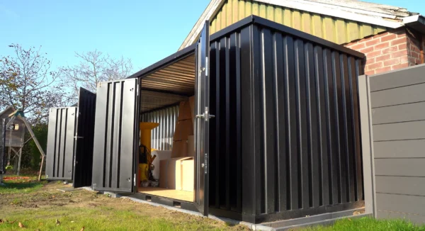 130d33_4192de8f37e1421d9832a17781a9094dmv2.webp Grand conteneur de stockage modèle standard 8 x 2 mètres-Neuf – Sto...