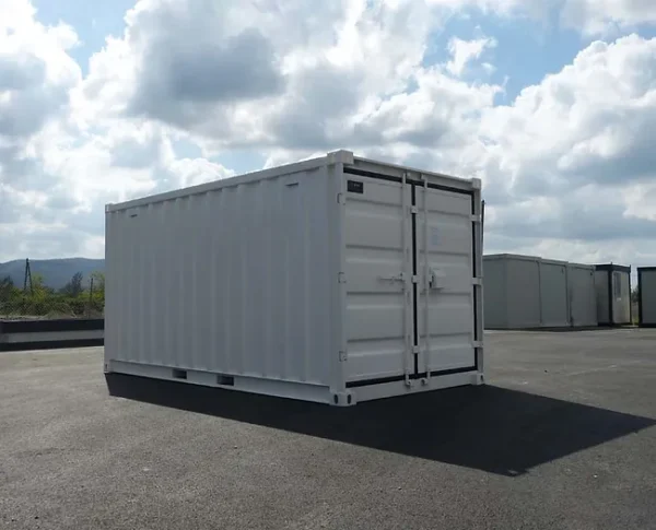 130d33_9e328e76060e41d4ae923be775637499mv2.webp Container 15 standard-Neuf – Devis Gratuit