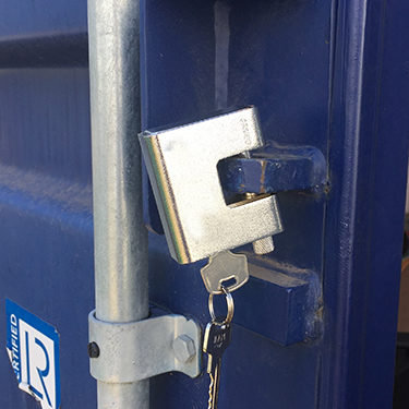 130d33_aa86b04d96a346f5bcbe0cbb1a8d6916mv2.jpg Cadenas container universel-Neuf – Devis Gratuit