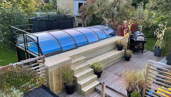 130d33_d9adfcf2b9284906ac59e857953b506bmv2.jpg Piscine Conteneur 611 x 25m Prête à lEmploi avec Toit Pack Premium-...