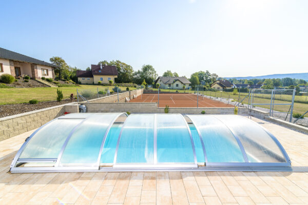 Abri de piscine B2 pour bassins-Neuf – Montage Simple & Rapide