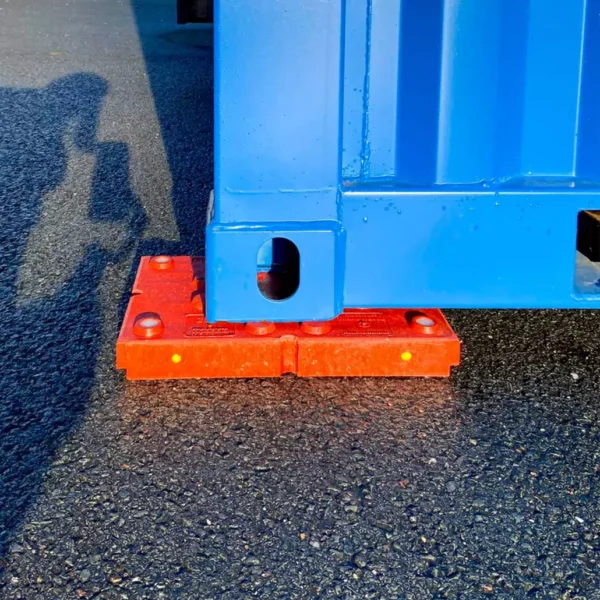 130d33_ec5d52aa497e4457a630e7c50384aba8mv2.webp 4 Cales container universelle-Neuf – Devis Gratuit