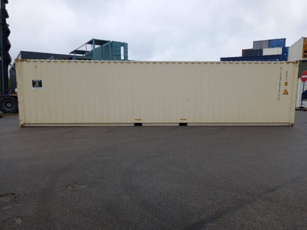 1716978483121957297548676133200-scaled-1.jpg Container 40 pieds high cube dry neuf – 7010 – Devis Gratuit