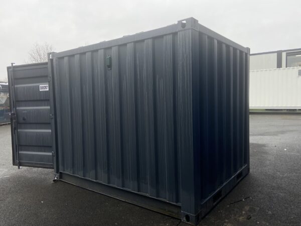 IMG_7396-scaled-1.jpg Container de stockage 9 pieds neuf – 8207 – Stockage Sécurisé & Liv...