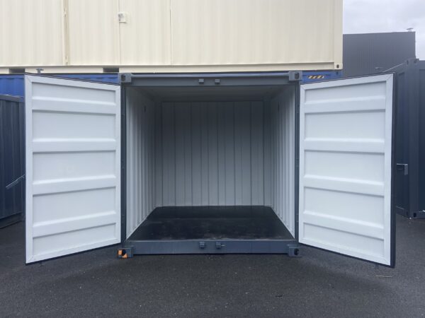 IMG_7405-scaled-1.jpg Container de stockage 8 pieds neuf – 8244 – Stockage Sécurisé & Liv...