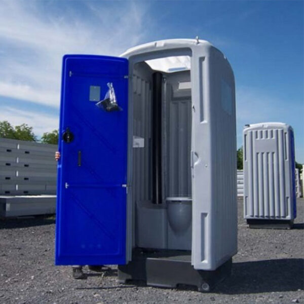 WC chimique neuf avec vanne de raccordement et lave-mains – Solutio...