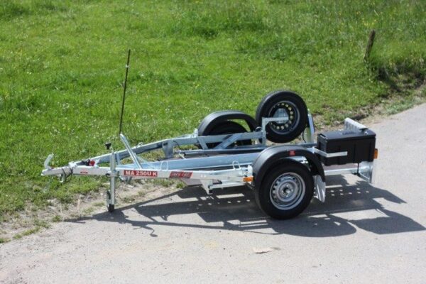 Porte-motos Pongratz MA250UK Performance et fiabilité