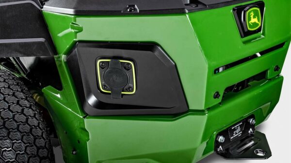 att-5356.jpg Tondeuse électrique ZTRAK 107 cm John Deere Z370R – Entretien Facil...
