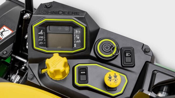 att-5358.jpg Tondeuse électrique ZTRAK 107 cm John Deere Z370R – Entretien Facil...