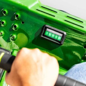 att-5363.jpg Tondeuse électrique ZTRAK 107 cm John Deere Z370R – Entretien Facil...