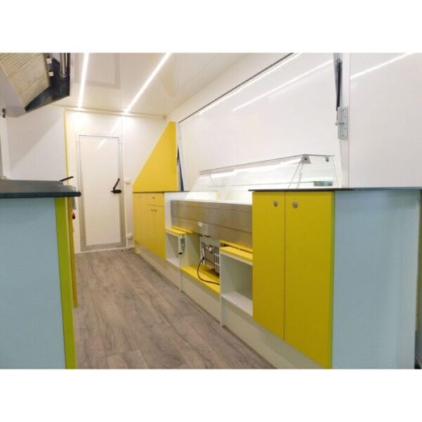 att-6097.jpg Remorque food-truck MAG 400 PROFIL AMENAGEMENT robuste – Commerce A...