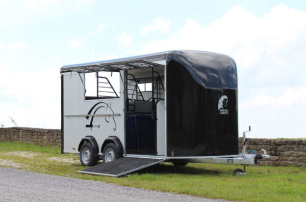 Van Cheval Liberté 4 chevaux Maxi 4 – Transport Équin Homologué