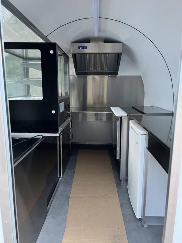 Remorque magasin Truck-food 25m Solution mobile alimentaire – Comme...