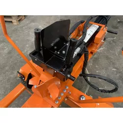 Fendeuse de bûches 35T thermique LIDERFARM – Performances exception...