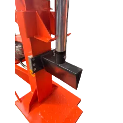 att-8938.webp Fendeuse de bûches 18T LIDERFARM sur prise de force – Livraison Gra...