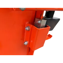 att-8939.webp Fendeuse de bûches 18T LIDERFARM sur prise de force – Livraison Gra...