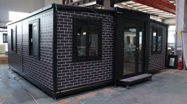 c541a2_0ccd6328a748414f806a9994a76175bdmv2.jpg Tiny House Deluxe 19ft x 20ft – Stahlworks 2025-Neuf