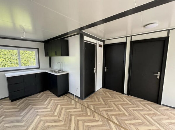 Conteneur Mobile – Tiny House avec Deux Chambres et Cuisine modèle ...