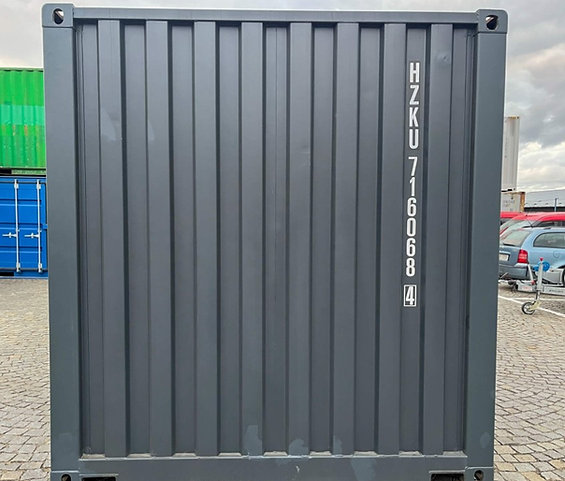 c541a2_8aa59bb356314aeab2e88f27e4f54934mv2.jpg Conteneur Maritime 20 avec Portes Garage Sectionnelles-Neuf – Devis...