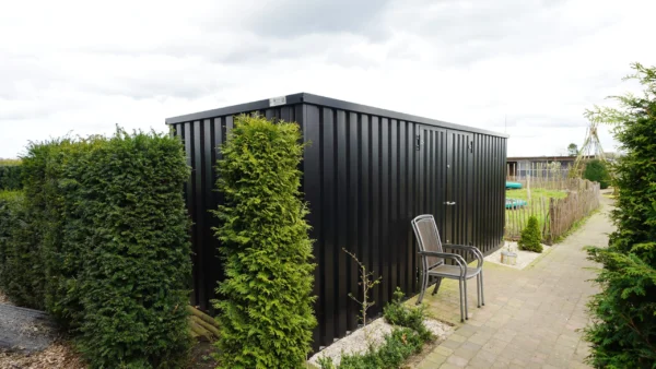 Conteneur démontable noir 6 x 2 mètres – avec double porte sur le c...